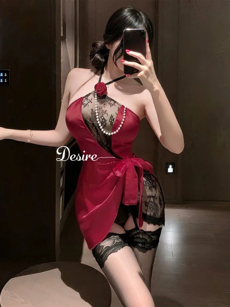 Desire Store, Váy Ngủ Sexy Cổ Yếm Đỏ Quyến Rũ - Đầm Ngủ Đính Hoa Hồng Phối Ren Sang Trọng DESIRE ZY181 image 5 of 11