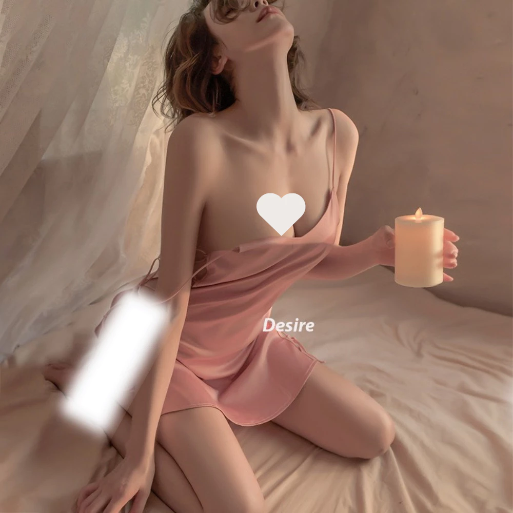 Desire Store, Váy ngủ lụa hai dây đan chéo xẻ cao sexy kèm chip VN-8285 - Hồng, L image 3 of 3