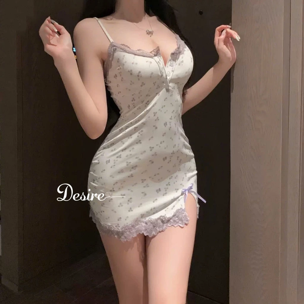Desire Store, Váy Ngủ Nữ Hai Dây Họa Tiết Hoa Nhí Tím - Chất Thun Co Giãn Mềm Mại Có Mút DESIRE W03 image 2 of 11