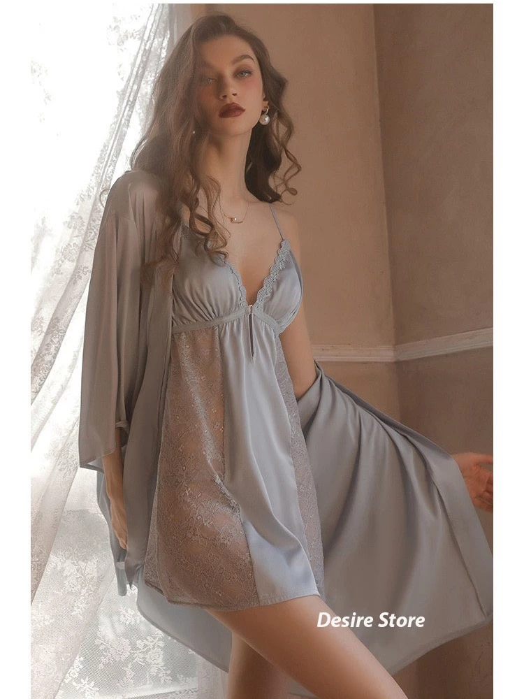 Desire Store, Set Váy ngủ hai dây có mút đệm ngực và áo choàng lụa cao cấp DESIRE VN-1690 image 5 of 28