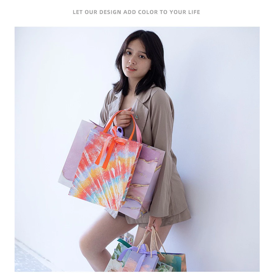 Desire Store, Túi giấy đựng quà sang trọng hoạ tiết tranh sơn dầu hình chữ nhật hộp quà thắt nơ lụa túi quà TQ-02 image 7 of 15