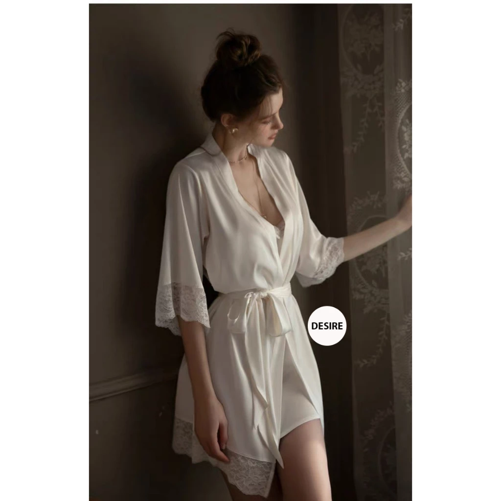 Desire Store, Áo choàng ngủ lụa  sang trọng (Ko kèm Váy) Áo choàng cô dâu Bride VN-245 image 2 of 9
