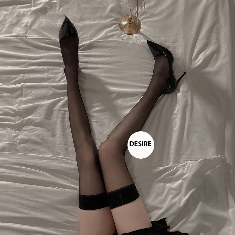 Desire Store, Tất lưới đùi nữ viền đen đỏ phong cách gợi cảm sexy cosplay phòng the DESIRE W-18 image 6 of 8