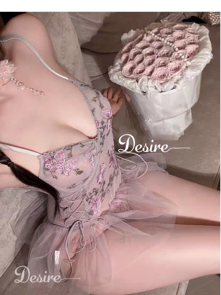 Desire Store, Bodysuit Ren Thêu Hoa Sexy - Đồ Ngủ Liền Thân Xuyên Thấu Gợi Cảm Phong Cách Nàng Thơ DESIRE 1306 image 4 of 12