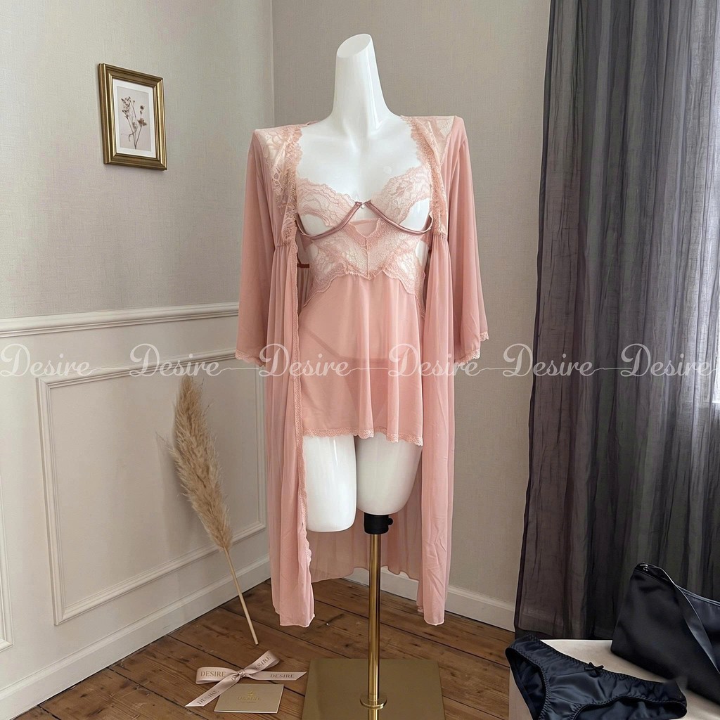 Desire Store, Set váy ngủ ren sexy tôn vòng 1 cut out lưng gợi cảm kèm chip DESIRE VN-8633-1 image 4 of 13