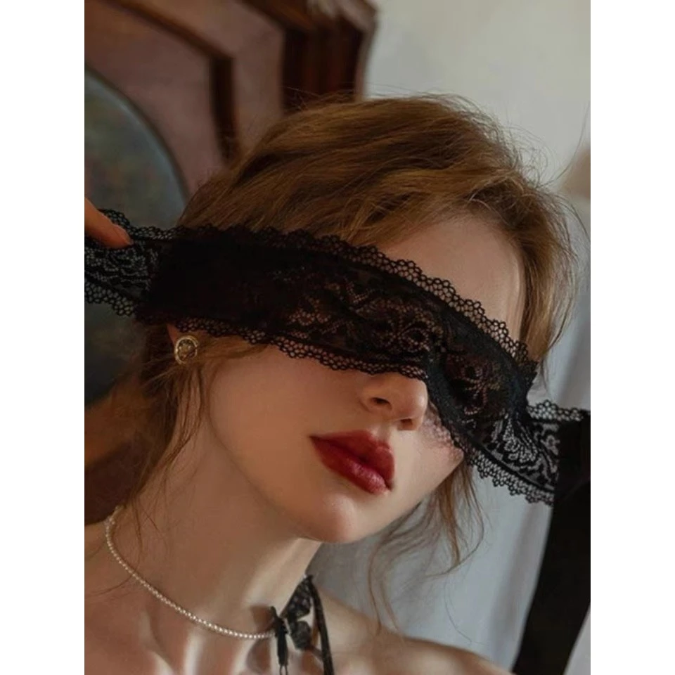 Desire Store, Bịt mắt bằng ren - Phụ kiện cosplay phòng ngủ gợi cảm BM-004 - Đen image 8 of 10