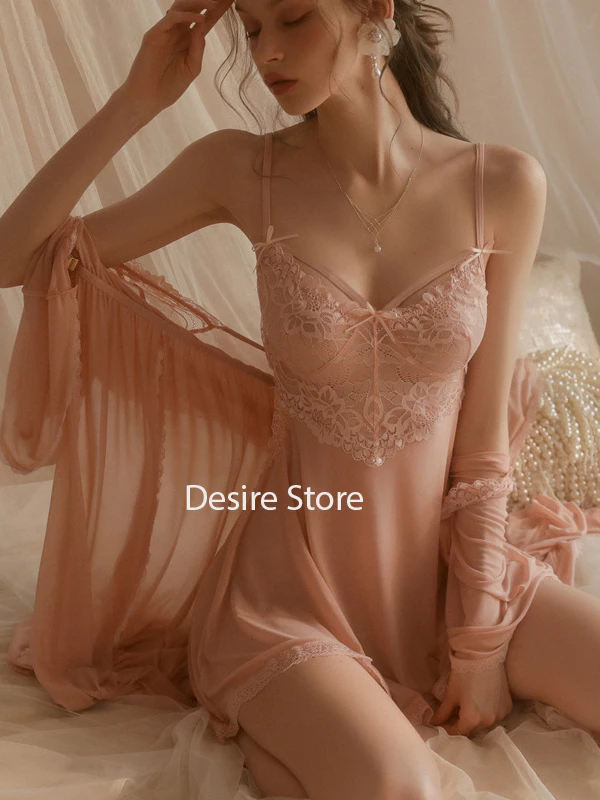 Desire Store, Váy ngủ ren xuyên thấu cut out lưng sexy kèm quần chip ren VN-8449 image 7 of 17