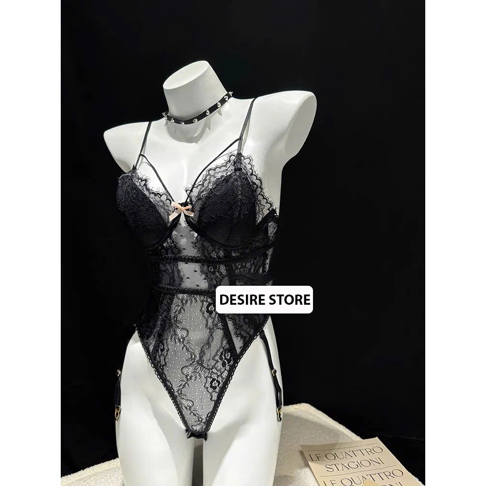 Desire Store, Bộ Bodysuit ren Jump ren xuyên thấu kèm tất lưới ren phong cách gợi cảm sexy DESIRE VN-1379 - Váy đen image 15 of 16