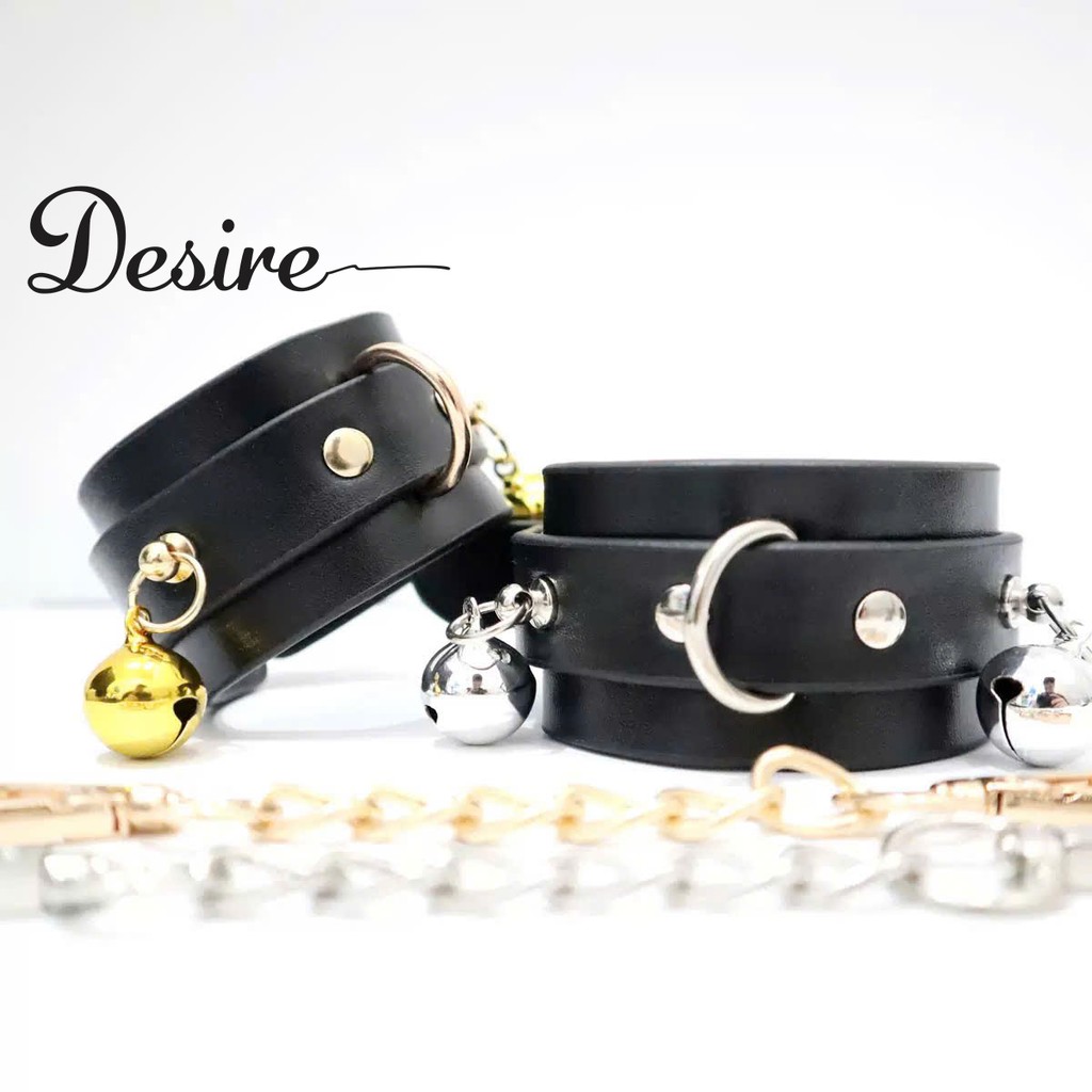 Desire Store, Còng Tay Da Đính Kèm Dây Xích Kim Loại - Phụ Kiện Trói Tay Roleplay BDSM Cao Cấp DESIRE -2024424 (Leather Handcuffs with Metal Chain - Premium BDSM Roleplay Restraints DESIRE - 2024424) image 3 of 5