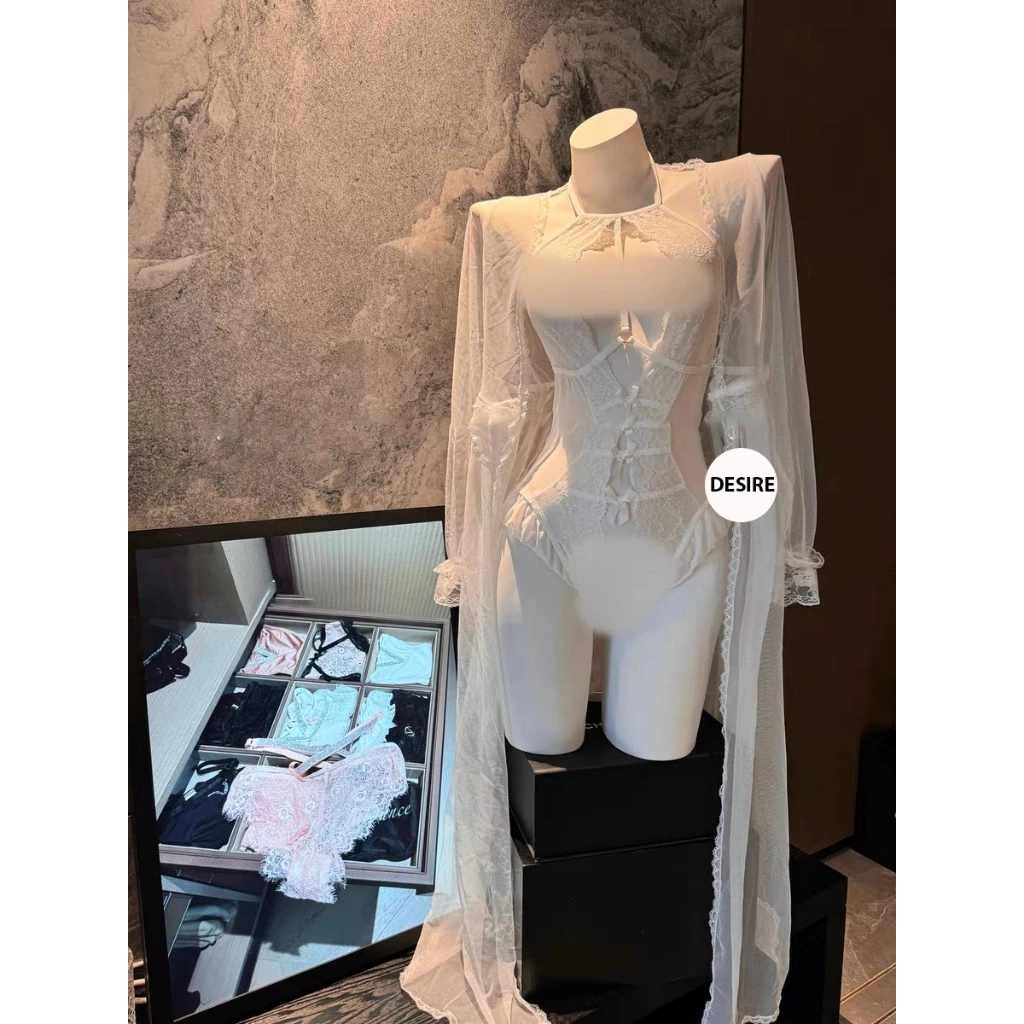 Desire Store, Váy ngủ ren liền thân Bodysuit xẻ đáy và Áo choàng ren gợi cảm sexy DESIRE 8810 - Váy đen + Choàng, L image 11 of 13