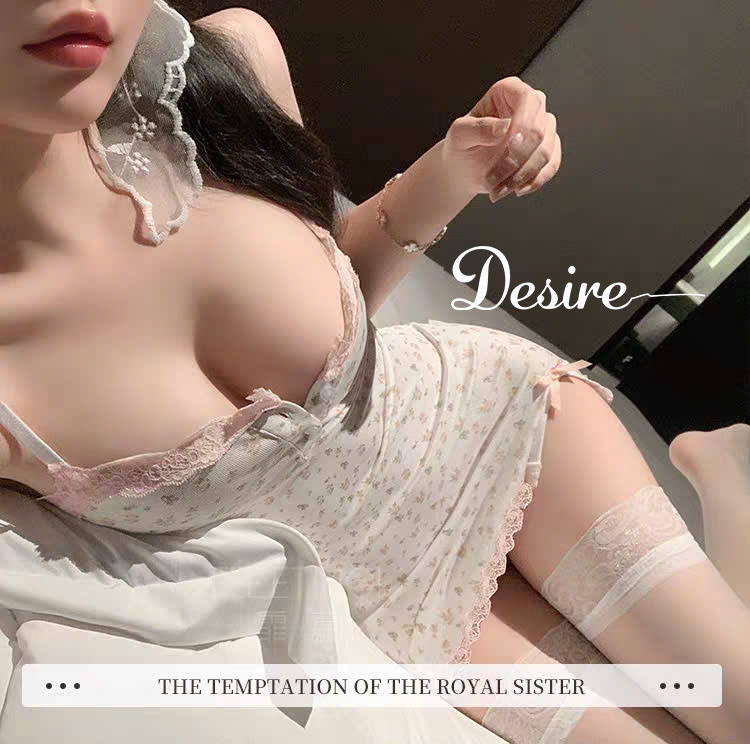 Desire Store, Váy Ngủ Hai Dây Hoa Nhí Phong Cách Sexy Girl - Đầm Ngủ Thun Gân Co Giãn Ôm Body Phối Nơ DESIRE C121 image 2 of 12