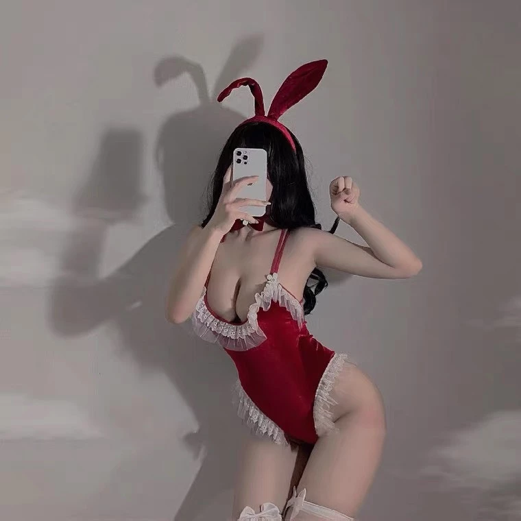 Desire Store, Bộ đồ ngủ liền thân cosplay hoá trang CÔ NÀNG THỎ hàng chính hãng GUIRUO QC loại 1 DESIRE VN-590 image 9 of 20