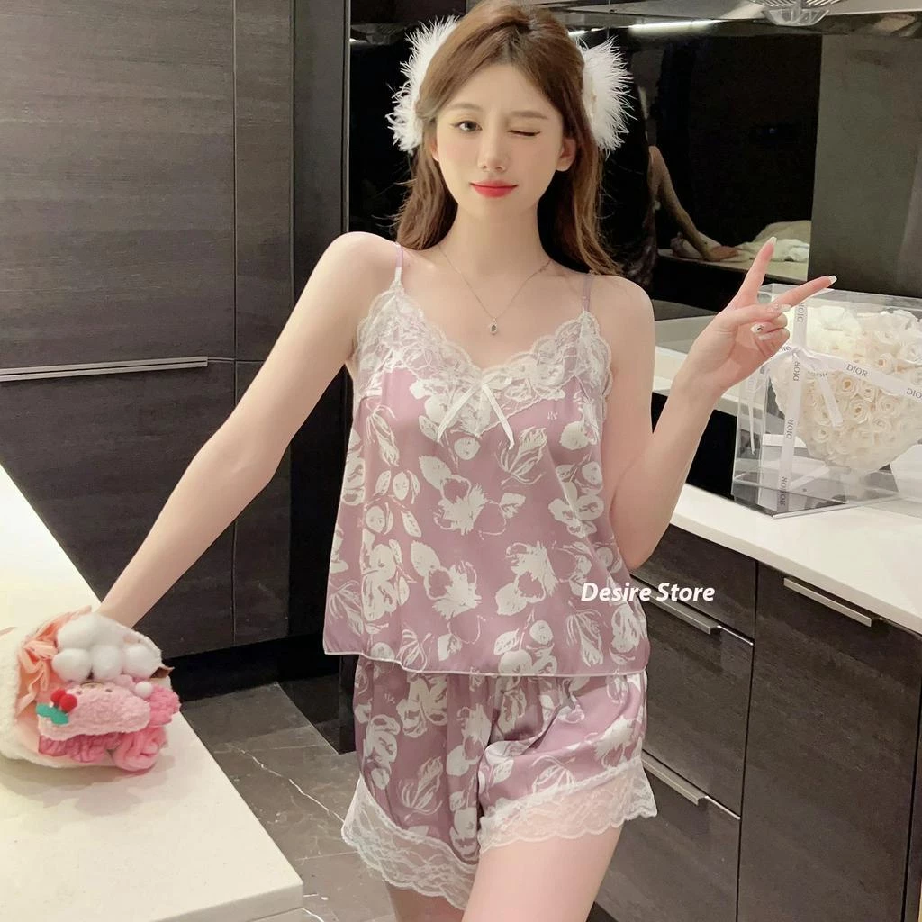 Desire Store, Đồ bộ lụa satin hai dây hoạ tiết hoa mát mịn mùa hè DBN-0026 image 5 of 16