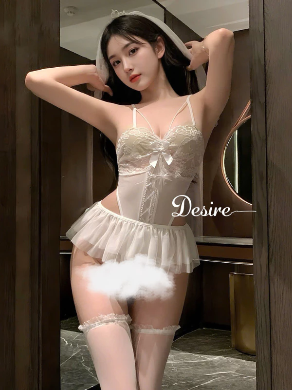 Desire Store, Váy Ngủ Cosplay Cô Dâu Sexy - Bodysuit Ren Khoét Eo Kèm Khăn Voan Vương Miện Cao Cấp DESIRE VN-6606-1 image 3 of 11