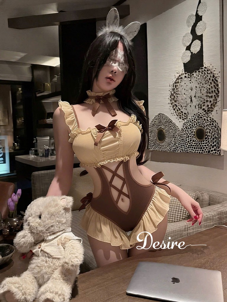 Desire Store, 1446 Bộ đồ ngủ Cosplay Cô Hầu Gái quyến rũ màu nâu hở đáy sexy DESIRE image 2 of 12