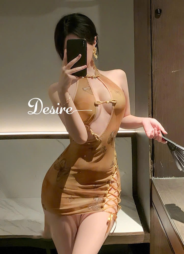 Desire Store, ZY40 Váy Ngủ Cosplay Sườn Xám Cách Tân Họa Tiết Bươm Bướm - Đồ Lót Cosplay Sườn Xám Xuyên Thấu Đan Dây Hông DESIRE ZY40 (Butterfly-Print Modern Qipao Cosplay Lingerie – DESIRE ZY40 Sheer Lace-Up Side Qipao Cosplay Lingerie) image 4 of 7