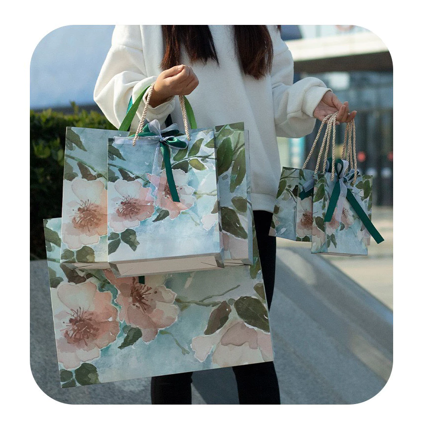 Desire Store, Túi giấy đựng quà sang trọng hoạ tiết tranh sơn dầu XANH LÁ hình chữ nhật hộp quà thắt nơ lụa túi quà TQ-02 image 6 of 10