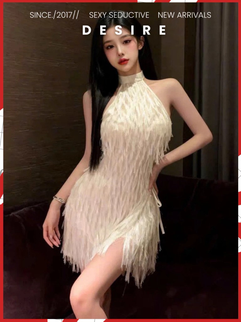 Desire Store, Váy ngủ tua rua cổ yếm sang trọng quyến rũ - Váy ngủ sexy sẻ đùi cao cấp DESIRE VN-6533 image 2 of 10