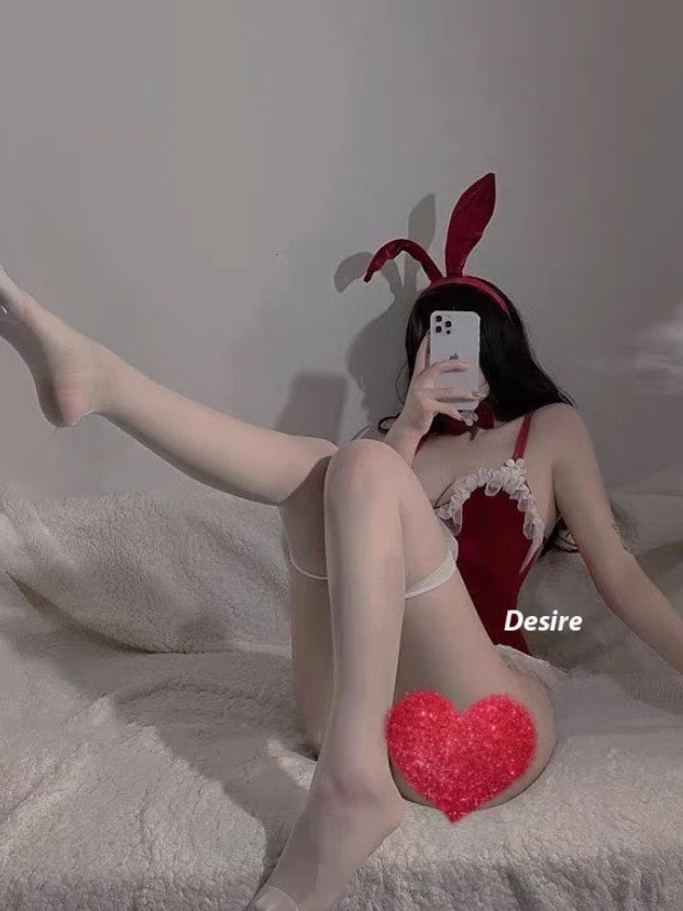 Desire Store, Bộ đồ ngủ liền thân cosplay hoá trang CÔ NÀNG THỎ hàng chính hãng GUIRUO QC loại 1 DESIRE VN-590 image 17 of 20