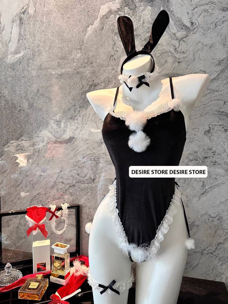 Desire Store, Bộ đồ ngủ nhung mềm cao cấp Cosplay cô nàng thỏ dịp Giáng sinh Noel quyến rũ DESIRE VN-1405 - Đen ko tất image 9 of 12