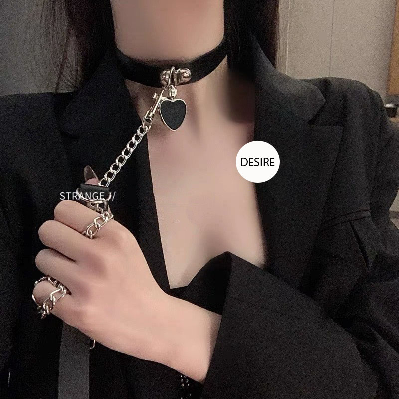 Desire Store, Vòng cổ choker hình trái tim kèm dây xích tình yêu phụ kiện phòng the DESIRE VC-003 image 2 of 9