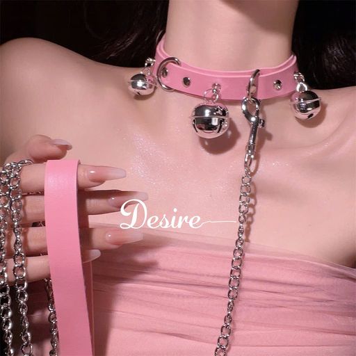 Vòng cổ da PU có chuông kèm xích tình yêu phụ kiện phòng the DESIRE VC-001 Hồng - Available variant