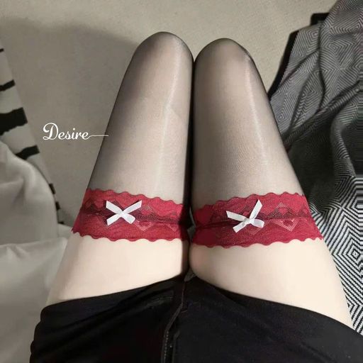 Tùy chọn Màu sắc: Đen viền không đai