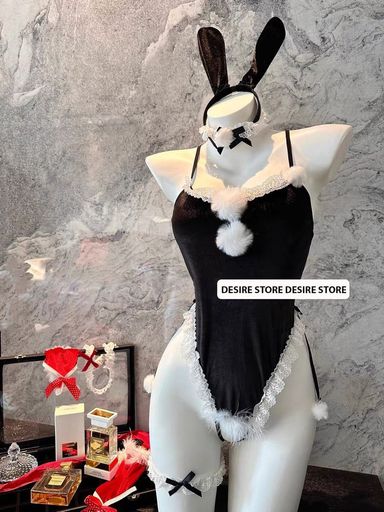 Bộ đồ ngủ nhung mềm cao cấp Cosplay cô nàng thỏ dịp Giáng sinh Noel quyến rũ DESIRE VN-1405 Đen ko tất - Available variant